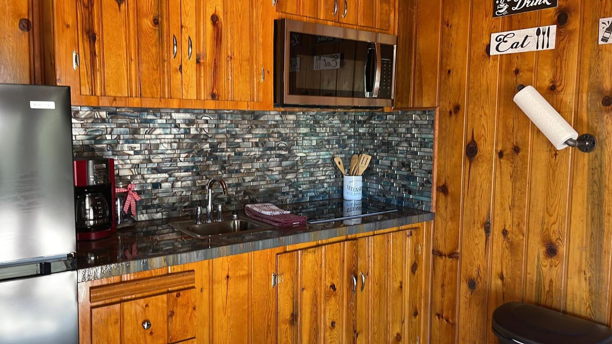 Hidden Rest Cabins And Resort ไพน์ท็อป-เลคไซด์ ภายนอก รูปภาพ